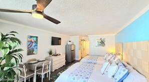 1 室のベッドルーム、アイロン / アイロン台、WiFi (無料)