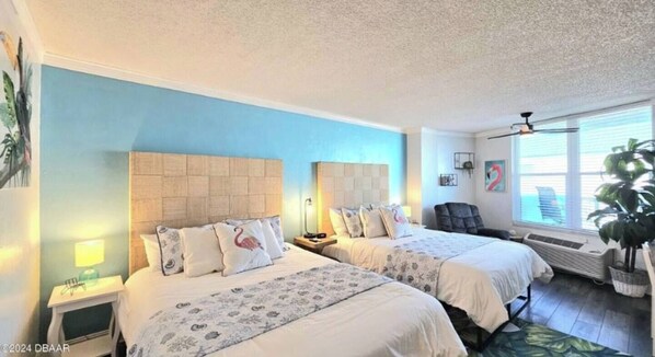 1 bedroom, iron/ironing board, free WiFi - Sandy Toes! A bright and vibrant studio condo in Daytona Beach FL Unit 418! (Daytona Beach)