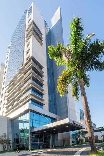 Flat Top in an upscale neighborhood of Manaus