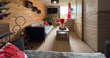 ARDECHE GITE A LA CAMPAGNE OUVERT TOUTE L'ANNEE