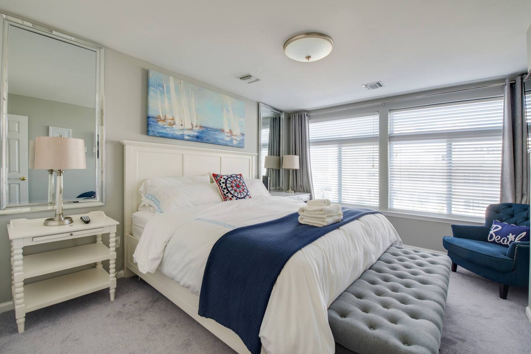 4 bedrooms, iron/ironing board, WiFi, bed sheets