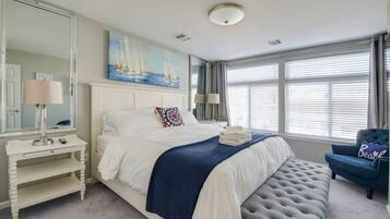 4 bedrooms, iron/ironing board, WiFi, bed sheets