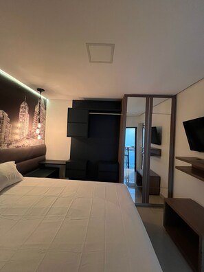 1 camera, ferro/asse da stiro, Wi-Fi, lenzuola