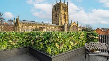 Luxury Penthouse, City View | Terrace/patio
