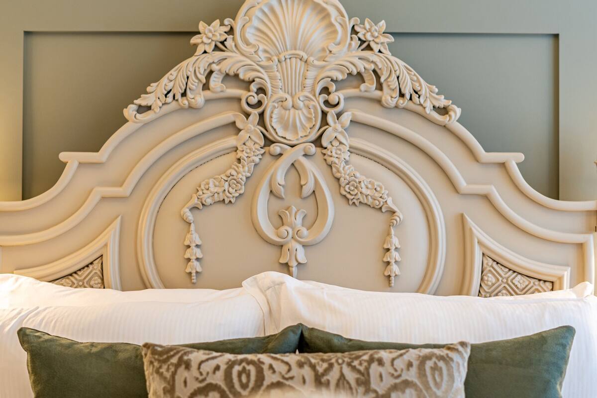 Kamar Superior, 1 Tempat Tidur Double | Seprai antialergi, meja kerja, ruang kerja ramah laptop, dan kedap suara