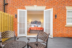 經典客房, 1 張特大雙人床, 花園 | 露台/庭院