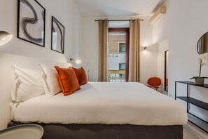 1 bedroom, iron/ironing board, free WiFi, bed sheets - Sweett | Mazzini II - One Bedroom Apartment, Sleeps 4 (Milano)