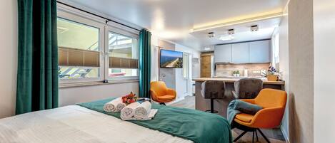 1 chambre, fer et planche à repasser, Wi-Fi gratuit