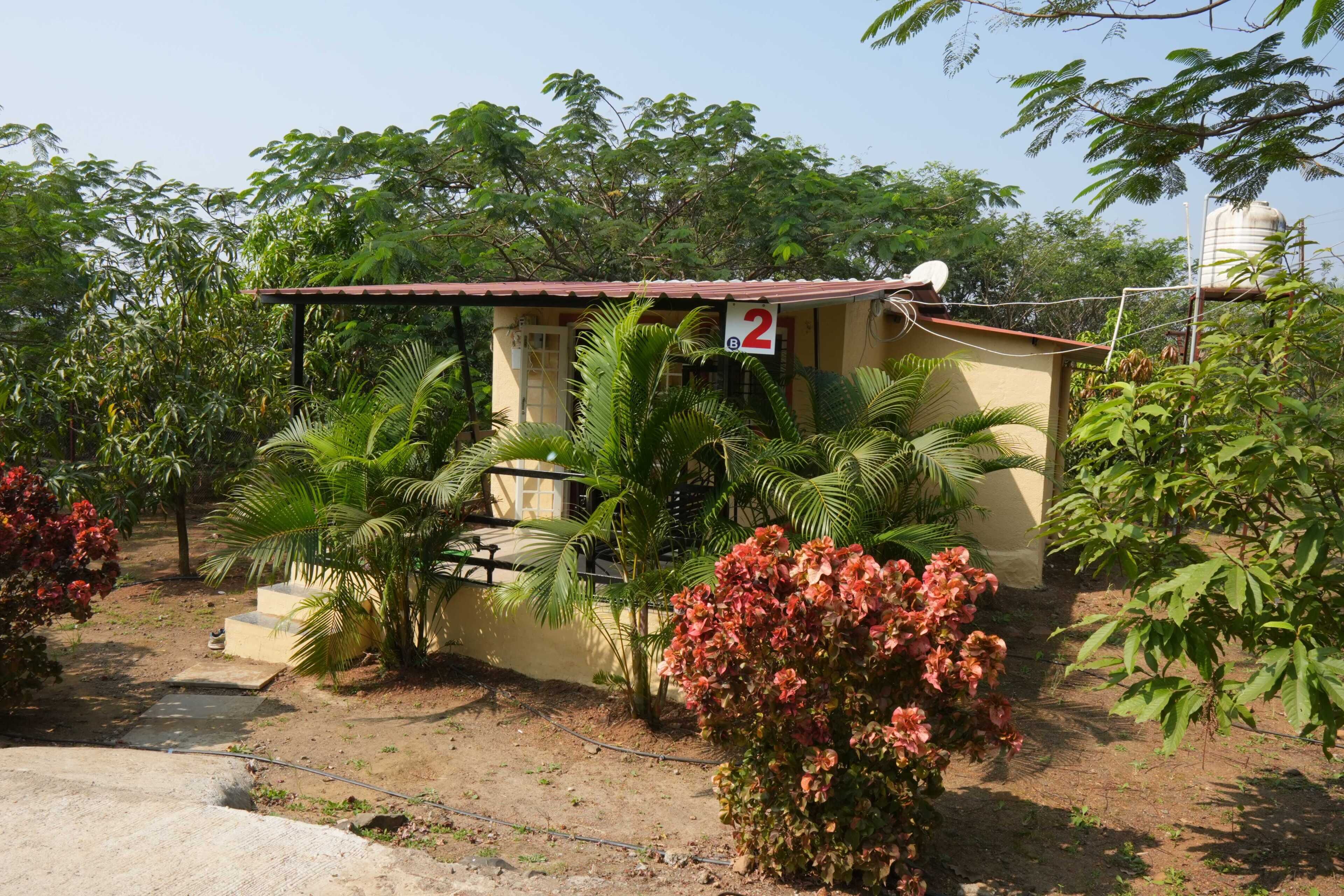 Studio, Balcony, Hill View