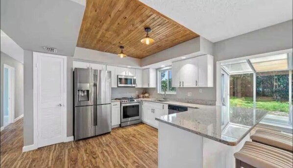 Microwave, oven, stovetop, dishwasher