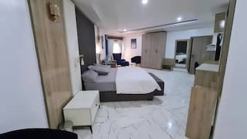 Deluxe Apartment, Balcony, City View | 1 bedroom, desk, laptop workspace, blackout drapes