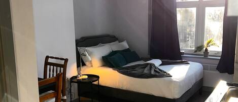 1 bedroom, iron/ironing board, travel cot, WiFi