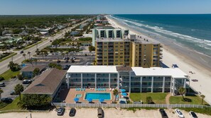 Exterior - Pool View King Suite #108 (New Smyrna Beach)