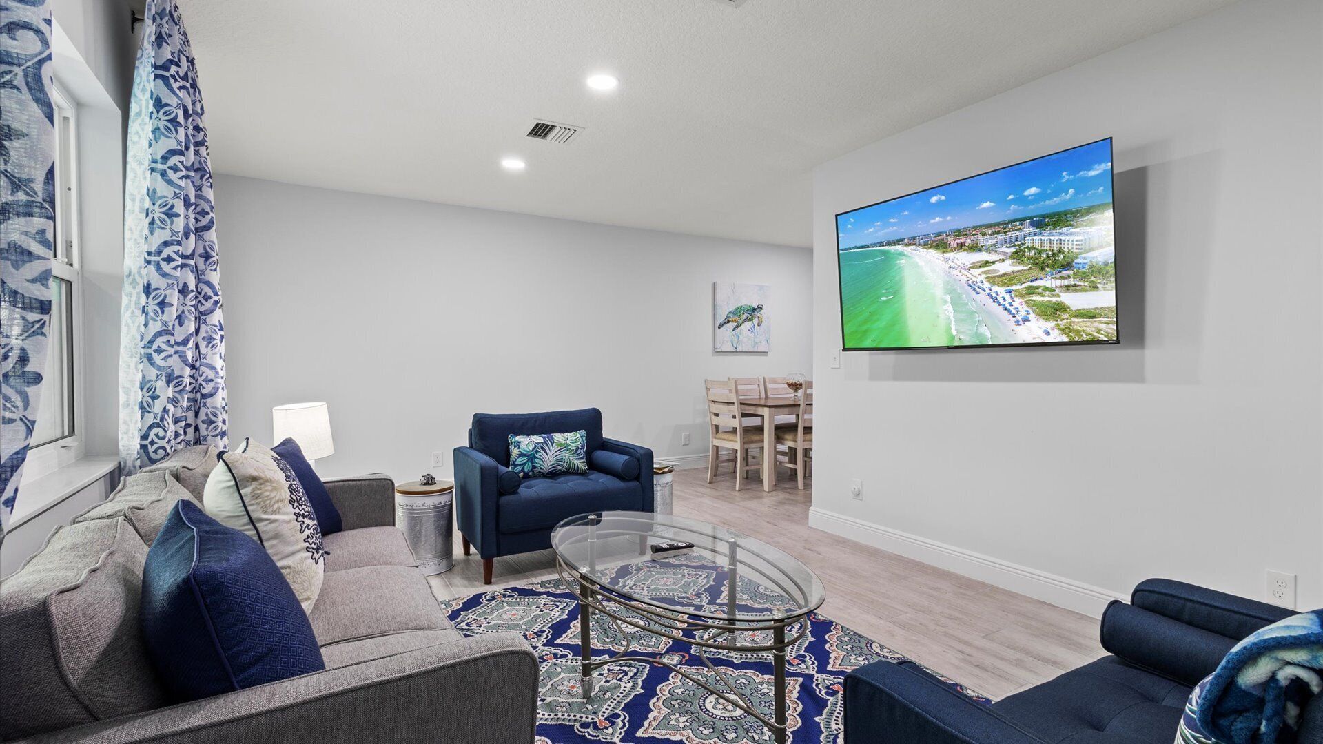 Villa, 2 Queen Beds, Patio, Garden View (Unit A) | Living area