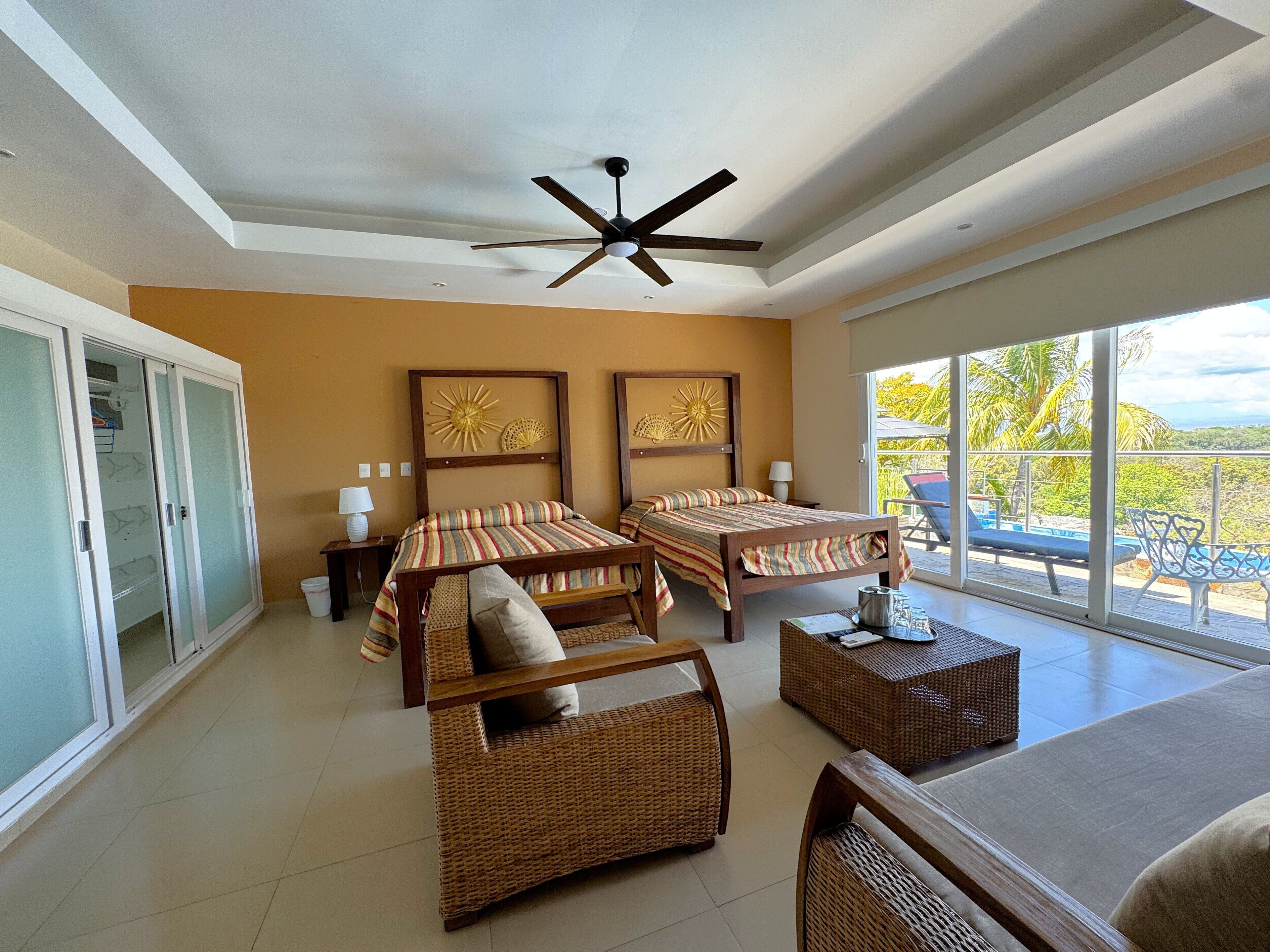 Photo - Lakeview Granada Hotel Boutique