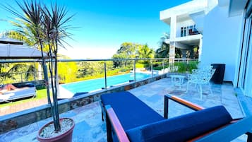 Suite Deluxe, vue lac | Vue de la chambre