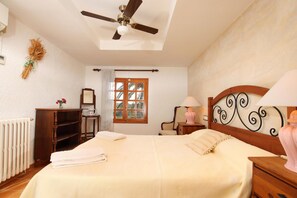 4 habitaciones, tabla de planchar con plancha y wifi gratis 