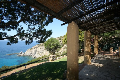 Villa Giannina with spectacular sea view and privacy, South Sardinia