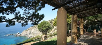 Villa Giannina with spectacular sea view and privacy, South Sardinia