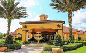 Exterior - Spacious Orlando Getaway – Sleeps 16+! Pool, Game Room & close to Disney parks (Davenport)