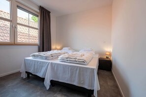 2 bedrooms, free WiFi, bed sheets - De Witte Brugh- Bureblinke'd (Buren)