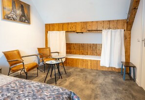 1 quarto, Wi-Fi de cortesia, roupa de cama