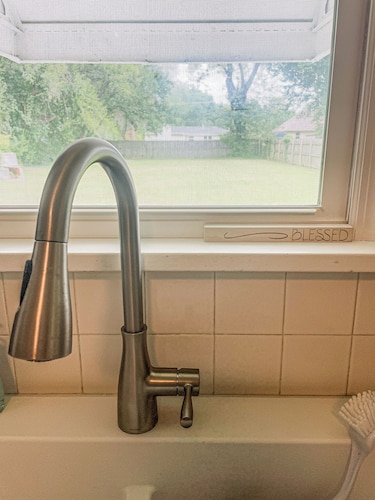 Cozy & Charming 3-bedroom cottage in Springfield - Great Location! Pet friendly!