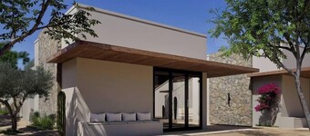 Nova 04: A one bedroom suite with gorgeous desert views, Nova #4