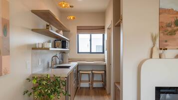 Fridge, microwave, dishwasher, coffee/tea maker