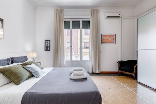 2 bedrooms, iron/ironing board, travel crib, WiFi