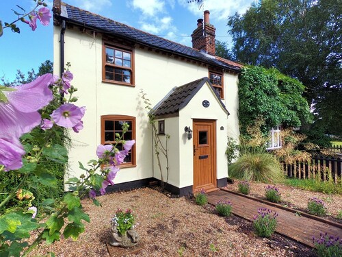 Cute Cottage Close to Southwold, Pet friendly