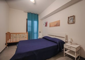 Maison | 2 chambres, accès au Wi-Fi (inclus), literie fournie