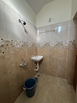 Shower, eco-friendly toiletries, hair dryer, bidet