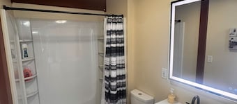Charming tiny home only 15 mins from Town of Warrenton & Town of Culpeper