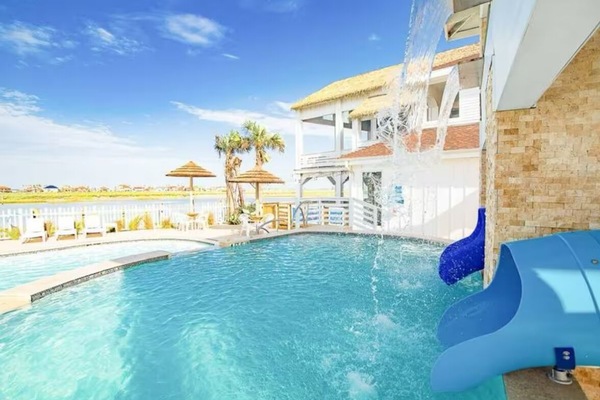 Piscine extérieure, piscine chauffée