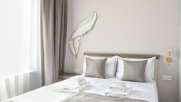 1 bedroom, bed sheets