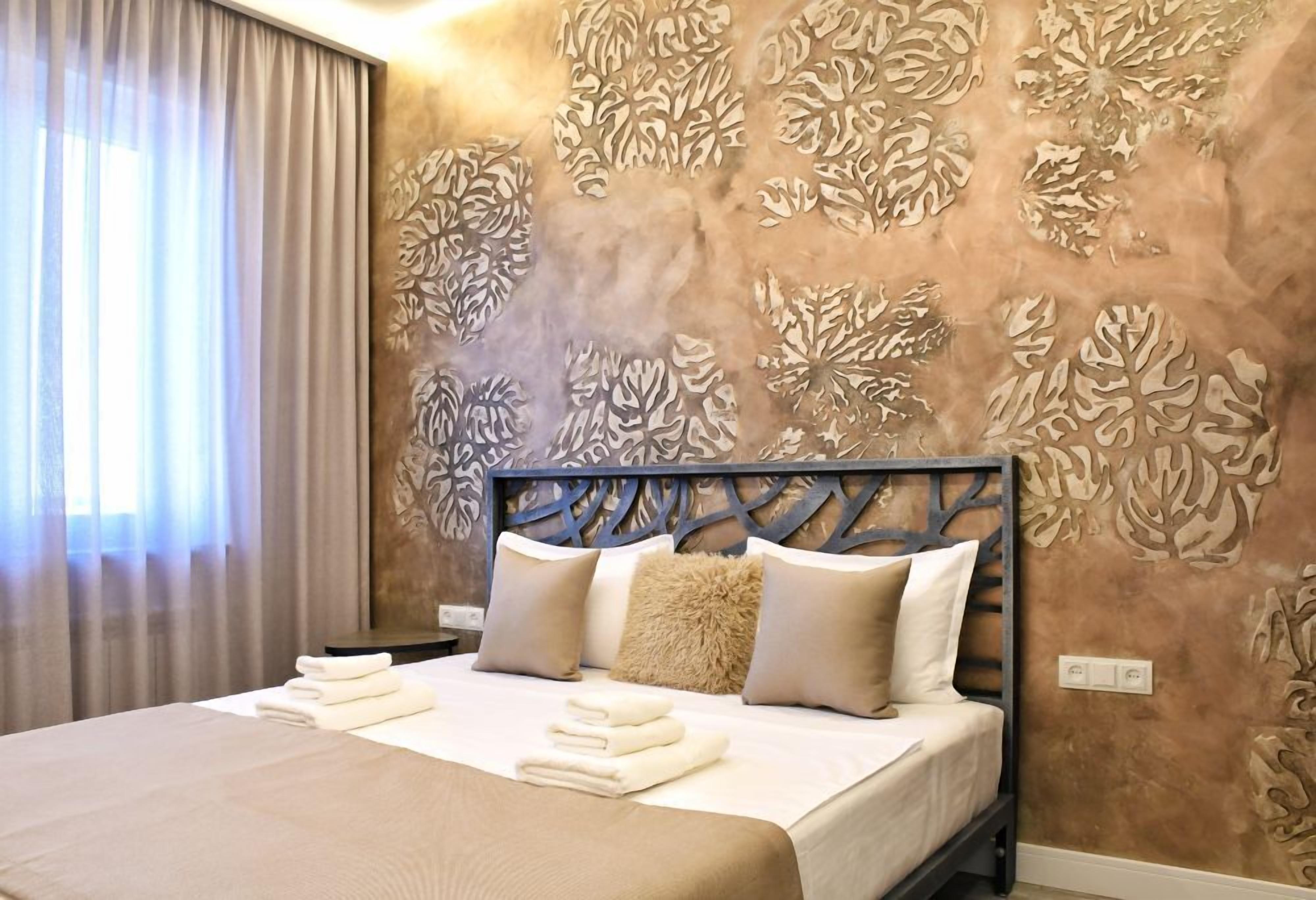 2 bedrooms, bed sheets