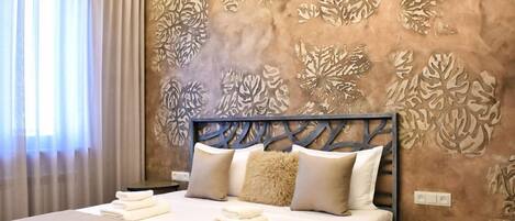 2 bedrooms, bed sheets