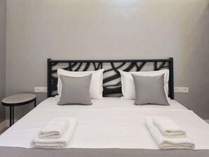 2 bedrooms, bed sheets