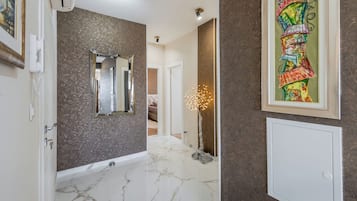 Deluxe-Villa, Meerblick | 5 Schlafzimmer, hochwertige Bettwaren, Betten mit Memory-Foam-Matratzen