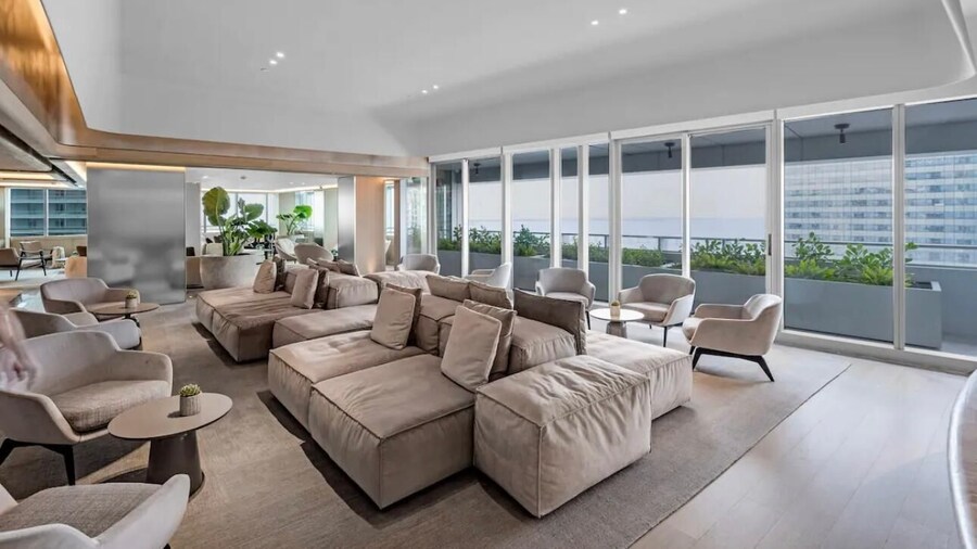 AKA Brickell High Floor Free Parking by Palermo Home