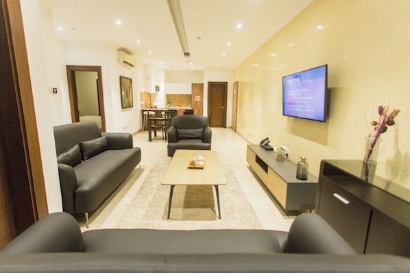 50-inch Smart TV with cable channels - Accra Luxury Apartments at Avant Garde (Accra)