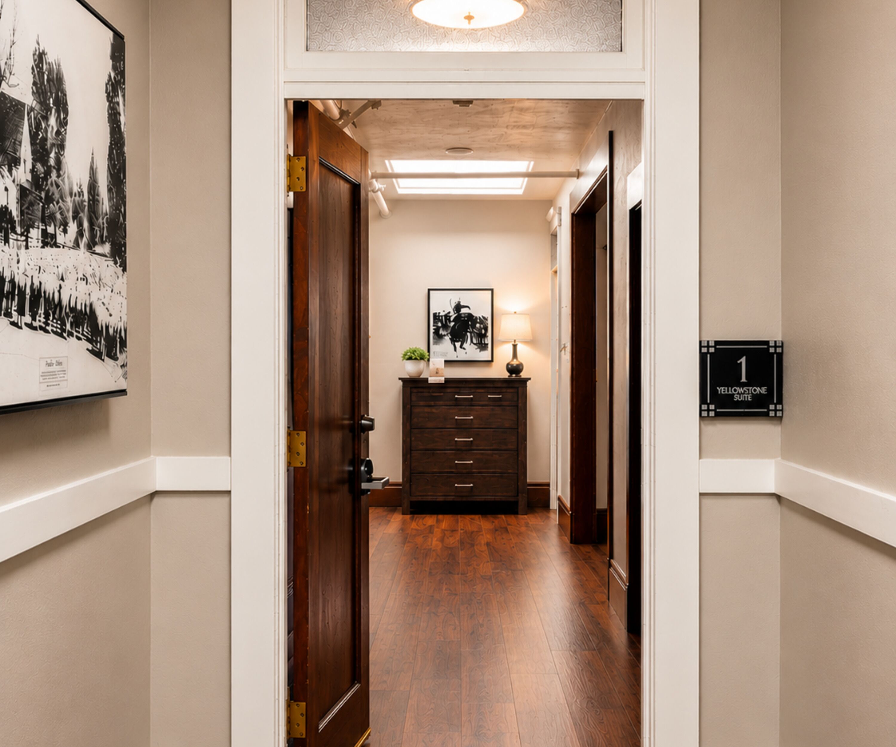 Luxury Double Room, City View | Living area | 52-inch Smart TV with cable channels, Netflix, streaming services