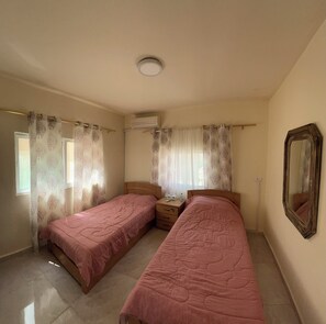 2 間睡房、熨斗/熨衫板、Wi-Fi、床單