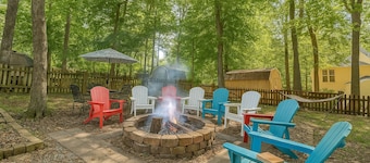 Exec Suite King Bed Hot Tub Gym Laundry