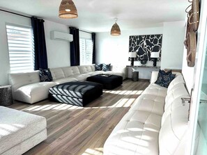 TV connectée, espaces bureaux