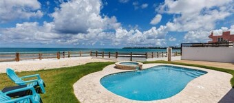 Breathtaking Beachfront Gem in Luquillo – Walk to Kiosks & Hidden Bars