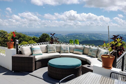 Heavenly Retreat in the Mountains of Ciales | Incredible Views Stretching to the San Juan Coastline