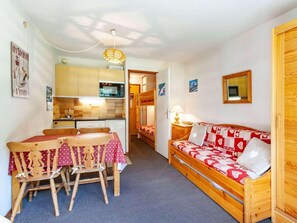 Interior - 150m from shops, 4th floor, balcony, tv, 20m², Méribel-Mottaret (Méribel - Les Allues)