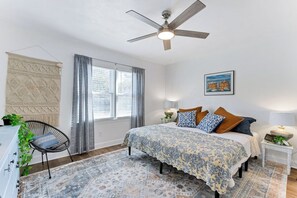 2 bedrooms, iron/ironing board, WiFi, bed sheets